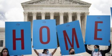 Con DACA, hijos de mexicanos se quedan en EU