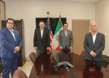 Urgen Enrique Rivas y Pete Saenz a salvar economía de Dos Laredos