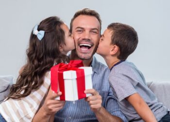 Pide Sector Salud no festejar “Día del Padre” por pandemia