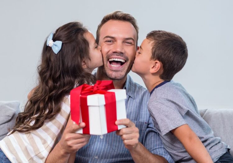 Pide Sector Salud no festejar “Día del Padre” por pandemia