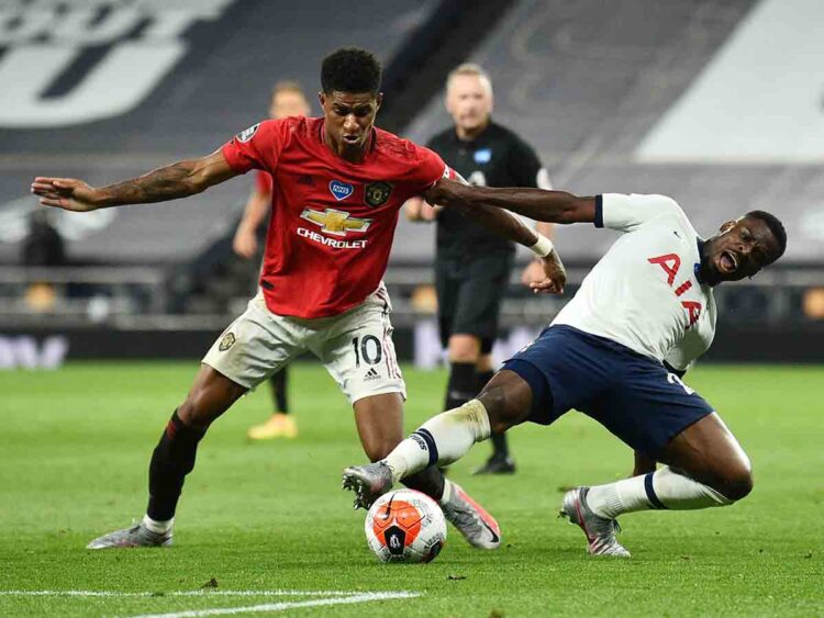 Manchester United y Tottenham dividen puntos con empate 1-1