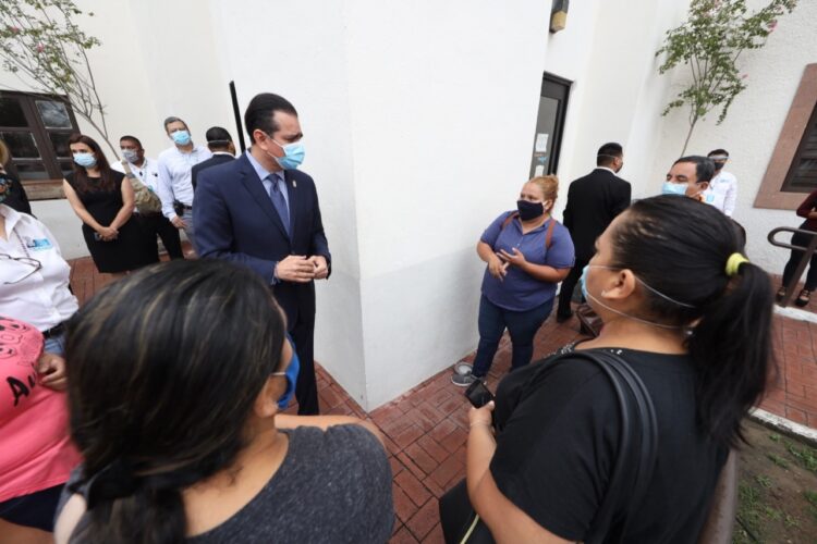 Apoya Rivas a personas afectadas por desborde de arroyo