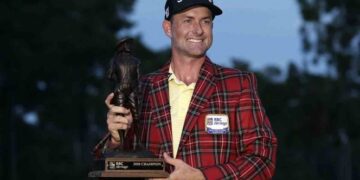 Webb Simpson vence a Ancer por un solo golpe