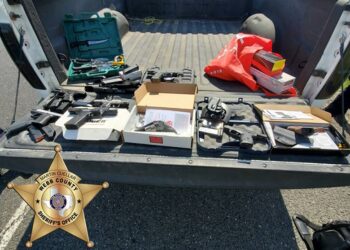 Incauta Sheriff de Laredo, Texas, 14 pistolas