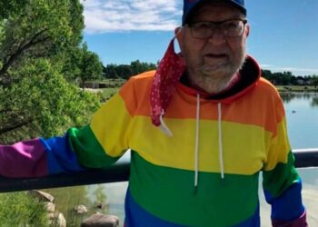 Abuelito de 90 años se declara gay ante su familia