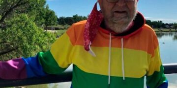 Abuelito de 90 años se declara gay ante su familia