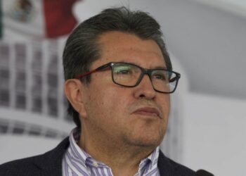 Impostergable revisión a pensiones y Afores: Monreal
