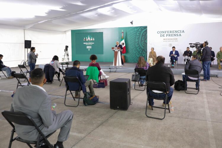 AMLO respalda a jefa de Gobierno tras atentado a secretario de Seguridad