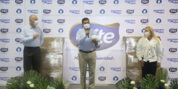 Recibe Gobierno de Tamaulipas 450 mil cubrebocas de empresa Elite