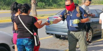 Sigue entrega de kits higiénicos en Protección Civil y Bomberos