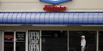 Famsa declara bancarrota en EU; pide reestructura