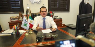 Lanzan Laredos campaña  ‘Más Unidos que Nunca’