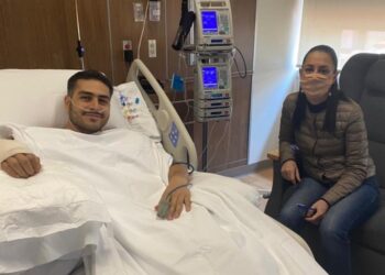 Visita Sheinbaum a García Harfuch en el hospital