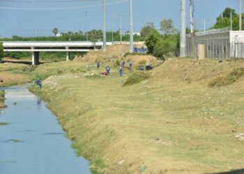 Exhorta a mantener limpios  arroyos, vados y canales
