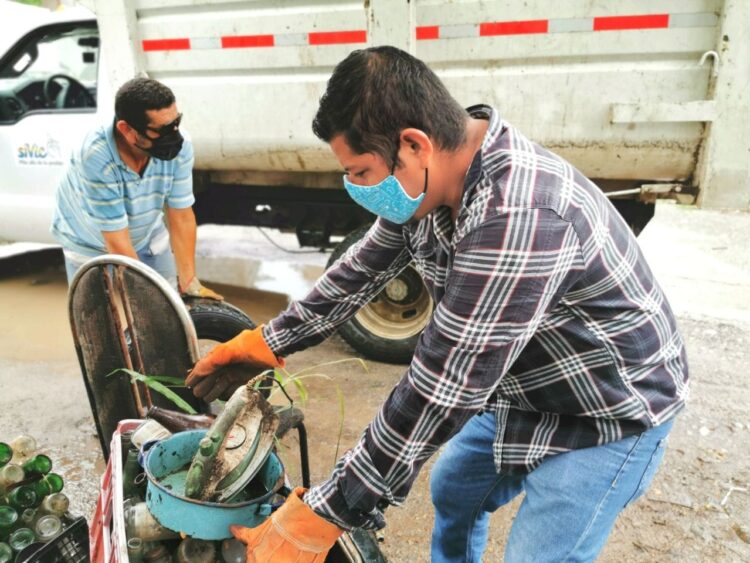 Llevan descacharre a Ejidos Guadalupe Victoria y El Olivo