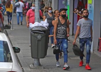 Tres años de cárcel para quien contagie covid-19 en Nuevo León