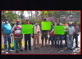 Denuncian pescadores a lideresas Alicia y Aureliana de “vividoras”