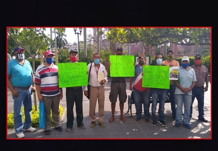 Denuncian pescadores a lideresas Alicia y Aureliana de “vividoras”