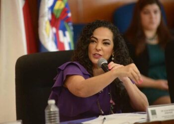 Chocan Diputadas Sosa y Azcárraga  en redes por omisión del Congreso Local