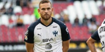Vincent Janssen da positivo a Covid-19