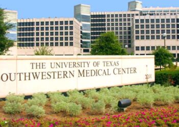 Texas amplía capacidad hospitalaria en Laredo