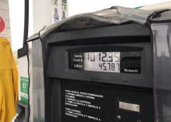 Ladrones atracan en gasolinera