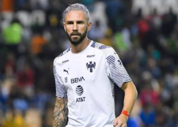 Miguel Layún regalará alcancías…¡De Rayados!