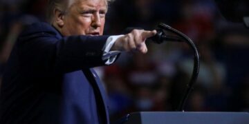 Bloqueará Trump entrada de trabajadores extranjeros