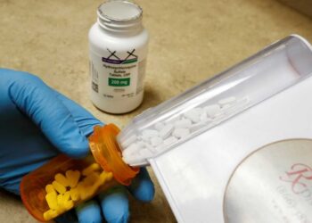 Reanuda OMS pruebas con hidroxicloroquina para Covid-19