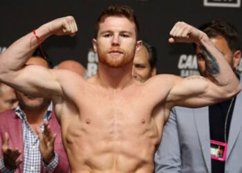 Canelo Álvarez, muy afectado por el sismo que sacudió a México