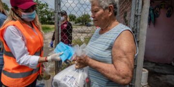 Contagios de COVID-19 en aumento; piden extremar medidas sanitarias