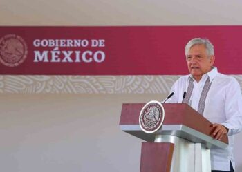 Refinar petróleo dará autonomía: López Obrador
