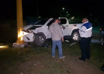 Ebrio provoca aparatoso accidente