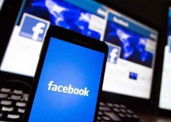 Se unen más compañías a presión sobre facebook