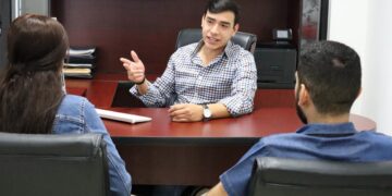 Firma IMJUVE convenio que ayudará a jóvenes a emplearse