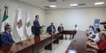 Reconoce Rivas a personal de Salud que combate Covid-19