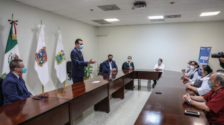 Reconoce Rivas a personal de Salud que combate Covid-19