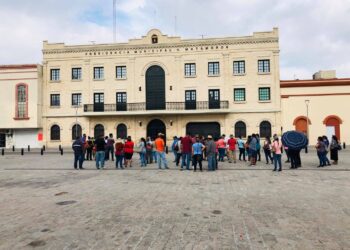 Ofrece Mario López diálogo con seguidores de Susana Prieto