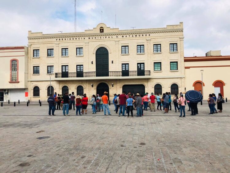 Ofrece Mario López diálogo con seguidores de Susana Prieto