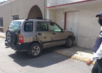 Patrulla de la Policía Federal causa accidente