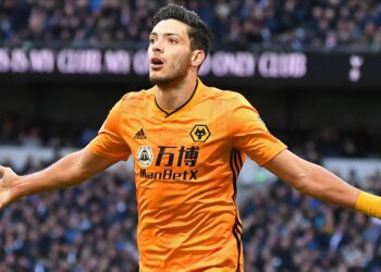 Raúl Jiménez asegura que los Wolves deben de “soñar en grande”