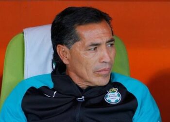 Retiran respirador artificial a Benjamín Galindo; evoluciona en su recuperación