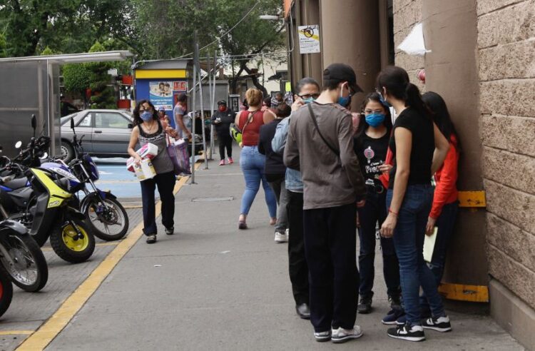 Pierden pista a 50 mil contagiados de Covid-19 en México