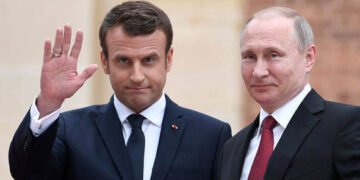 Putin apoya las iniciativas internacionales de Macron por videconferencia