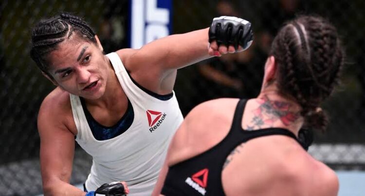 Cynthia Calvillo triunfó en UFC Las Vegas