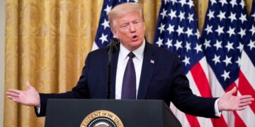 “Horrible y cargada políticamente” la decisión de la Corte Suprema que protege a los hijos de inmigrantes: Trump