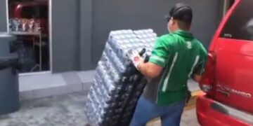 Comienzan a surtir cerveza en los Oxxo de Victoria