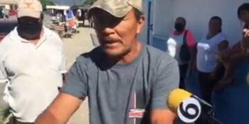 Tianguistas de Victoria se oponen al desalojo, piden a autoridades los dejen trabajar.