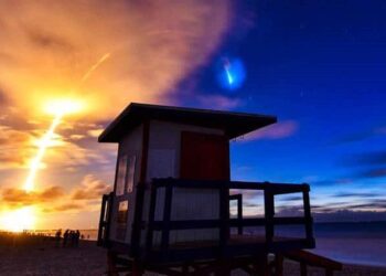 SpaceX pone en el espacio otros 58 satelites Starlink y tres de observación