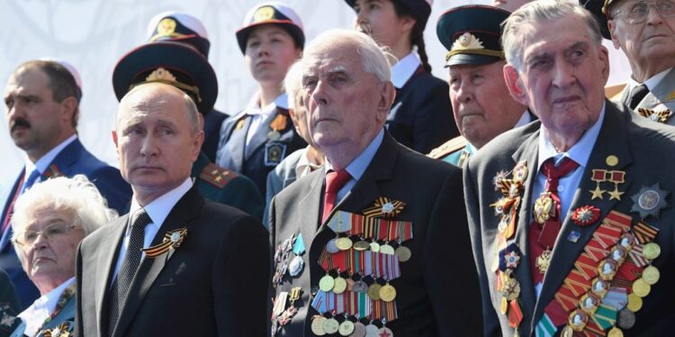 Putin reivindica la victoria sobre los nazis y pide nueva seguridad